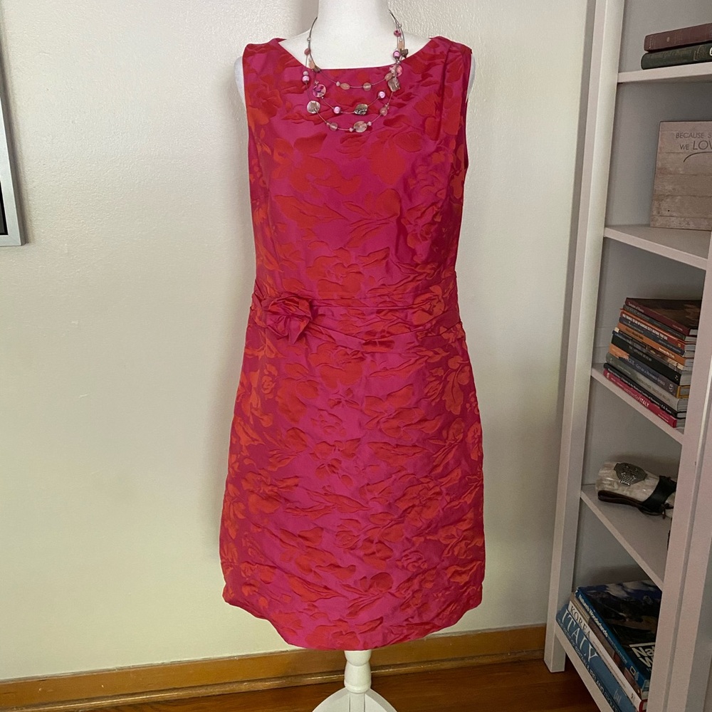 Women’s dress